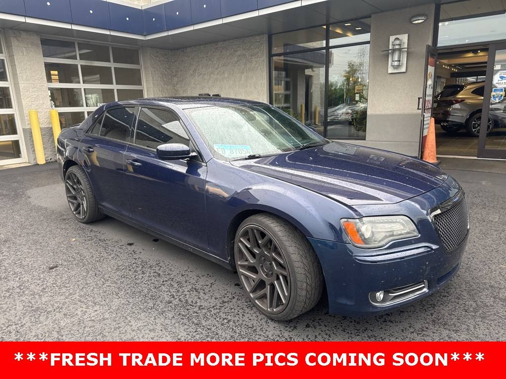 2014 Chrysler 300 S — Sedan — 147,354 mi — Elmhurst, IL