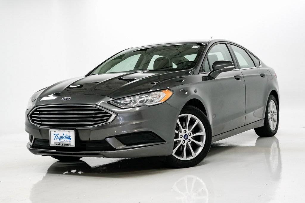 2017 Ford Fusion SE — Sedan — 128,233 mi — Elmhurst, IL