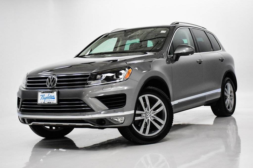 2016 Volkswagen Touareg V6 Lux — SUV — 168,092 mi — Elmhurst, IL