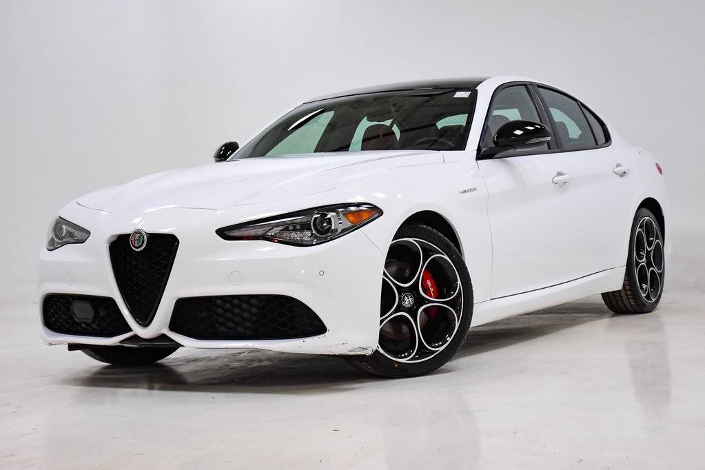 2022 Alfa Romeo Giulia Veloce — Sedan — 27,114 mi — Elmhurst, IL