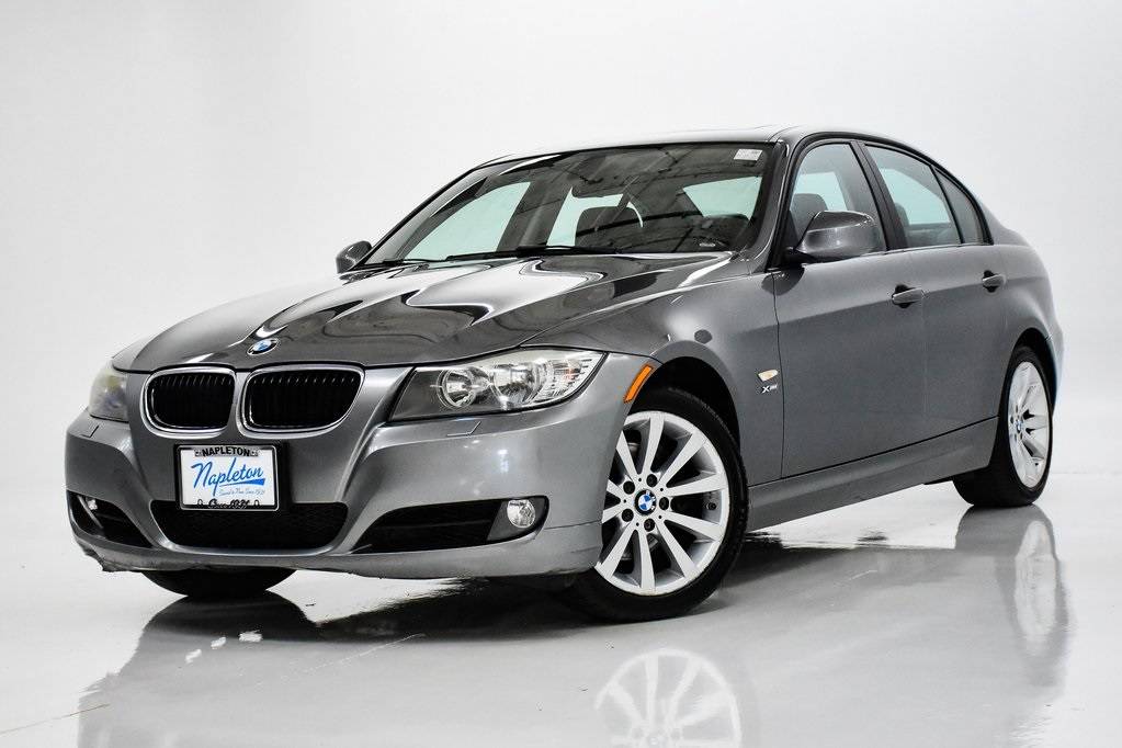 2011 BMW 3 Series 328i — Sedan — 128,071 mi — Elmhurst, IL