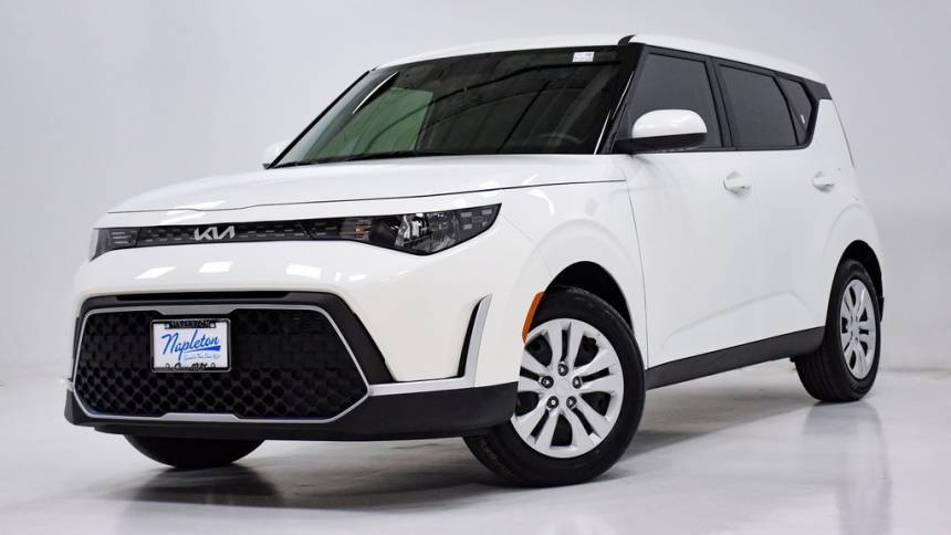 2024 Kia Soul LX — Hatchback — 5,789 mi — Elmhurst, IL