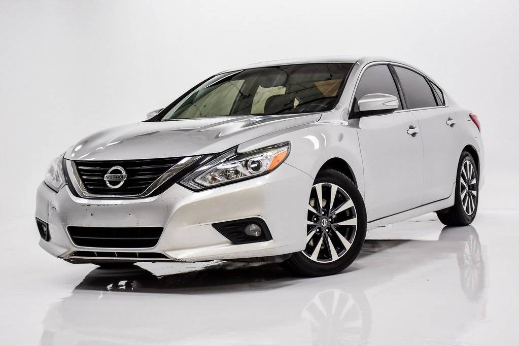 2017 Nissan Altima 2.5 SL — Sedan — 107,013 mi — Elmhurst, IL