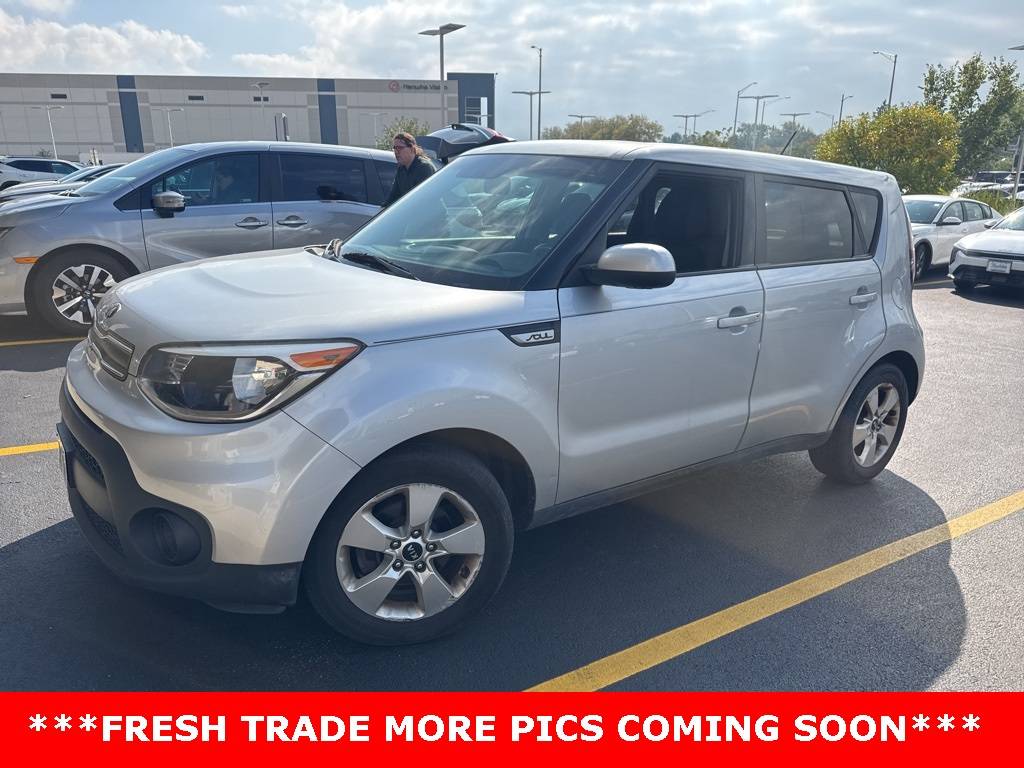 2017 Kia Soul Base — Hatchback — 122,434 mi — Elmhurst, IL