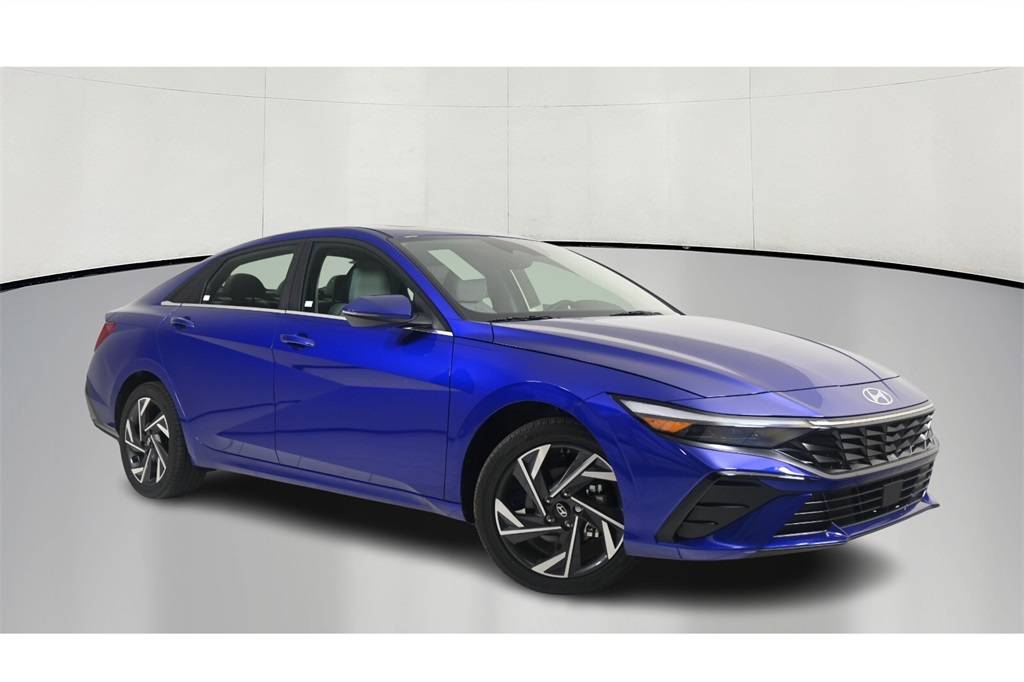 2025 Hyundai Elantra Hybrid Limited — Sedan — 15 mi — Elmhurst, IL