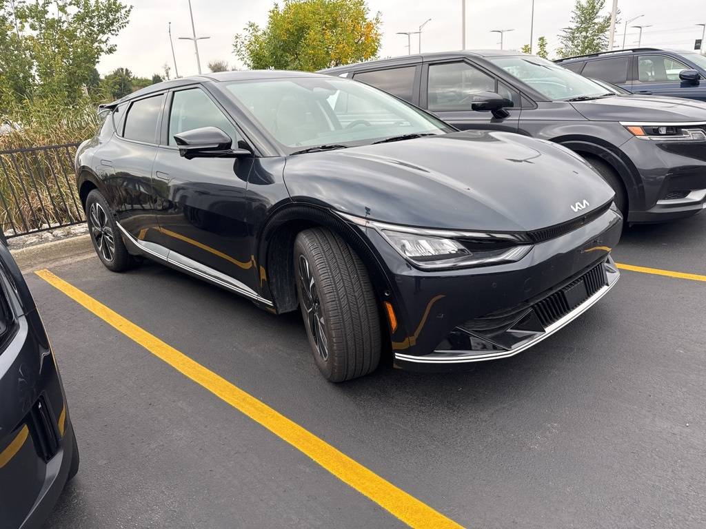 2024 Kia EV6 Wind — SUV — 6,367 mi — Elmhurst, IL