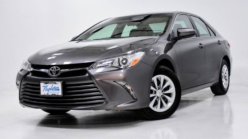 2017 Toyota Camry LE — Sedan — 103,446 mi — Elmhurst, IL