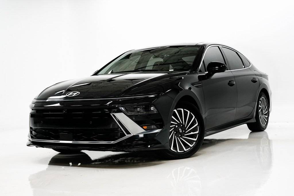 2024 Hyundai Sonata Hybrid Limited — Sedan — 35 mi — Elmhurst, IL