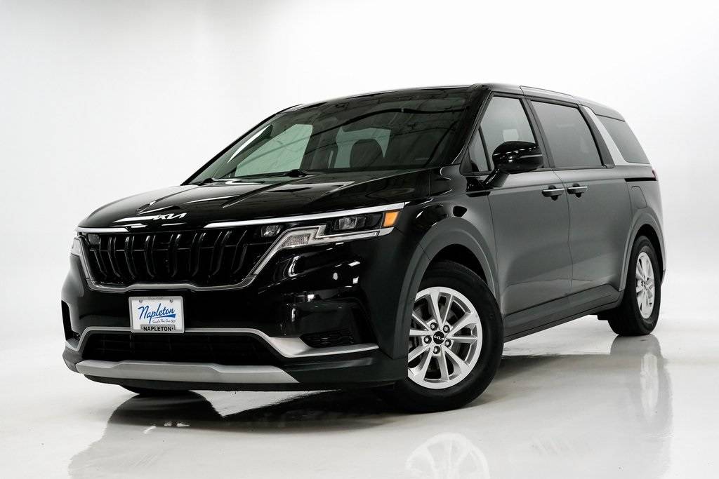 2023 Kia Carnival LXS — Minivan — 56,900 mi — Elmhurst, IL