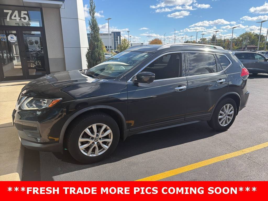 2017 Nissan Rogue SV — SUV — 104,456 mi — Elmhurst, IL