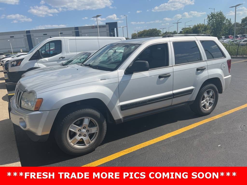 2005 Jeep Grand Cherokee Laredo — SUV — 206,073 mi — Elmhurst, IL