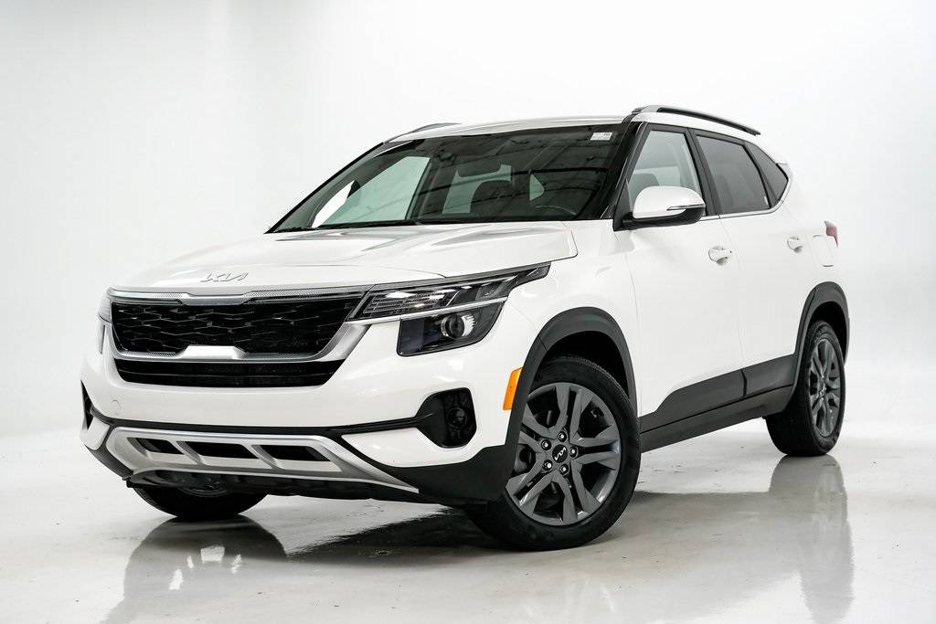 2023 Kia Seltos S — SUV — 40,630 mi — Elmhurst, IL