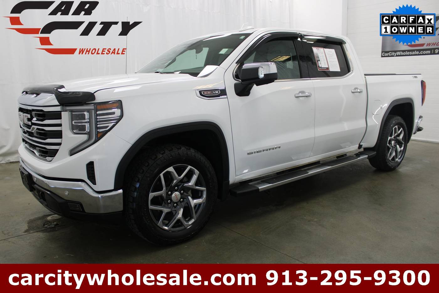 2024 GMC Sierra 1500 SLT — Pickup Truck — 30,714 mi — Shawnee, KS