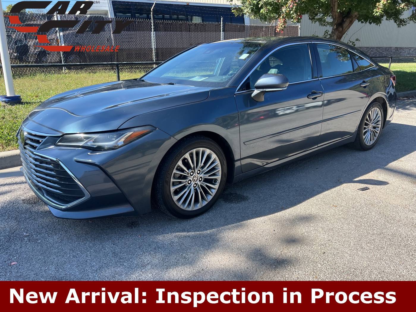 2022 Toyota Avalon Limited — Sedan — 73,856 mi — Shawnee, KS