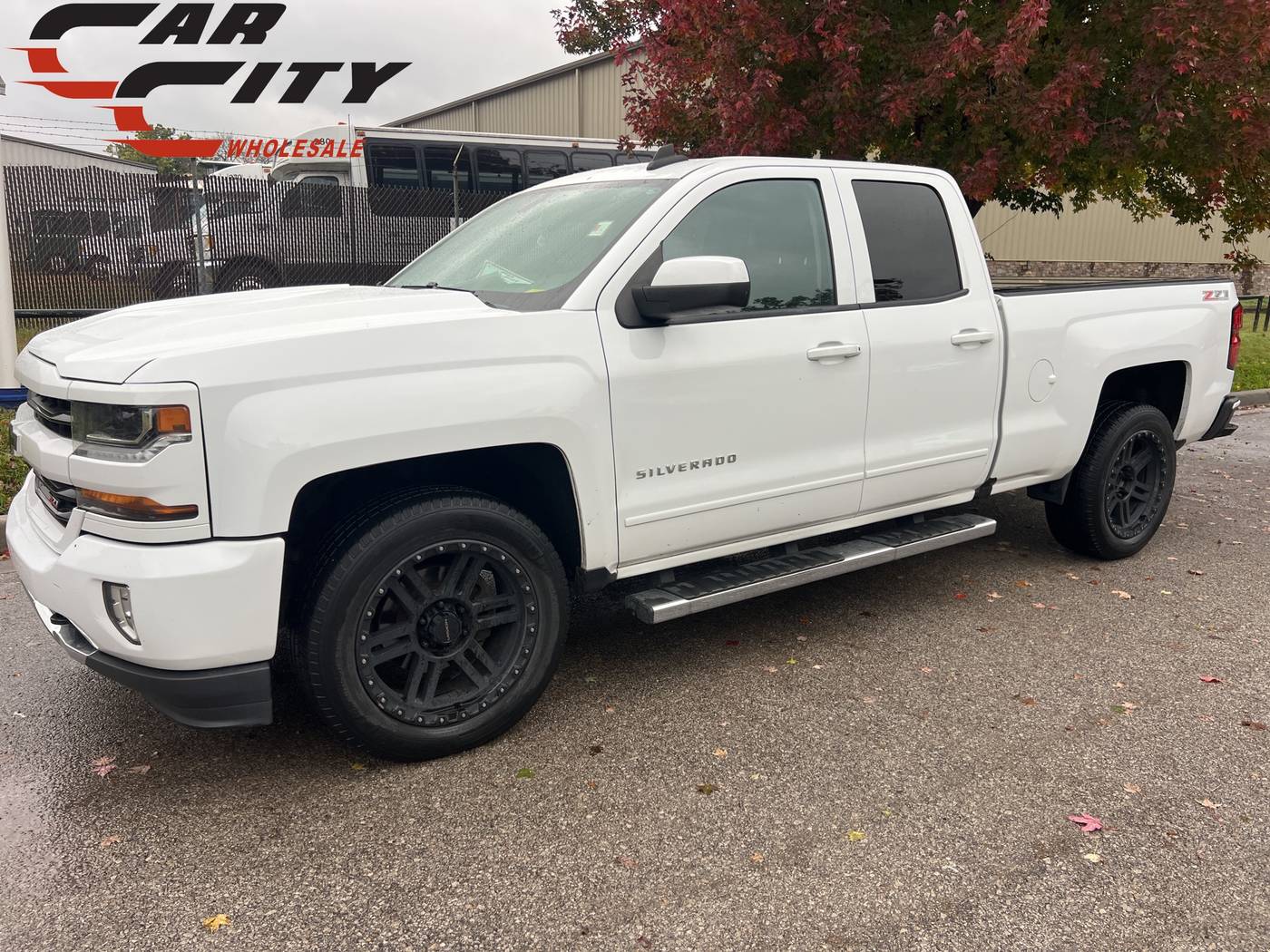 2017 Chevrolet Silverado 1500 LT — Pickup Truck — 108,310 mi — Shawnee, KS