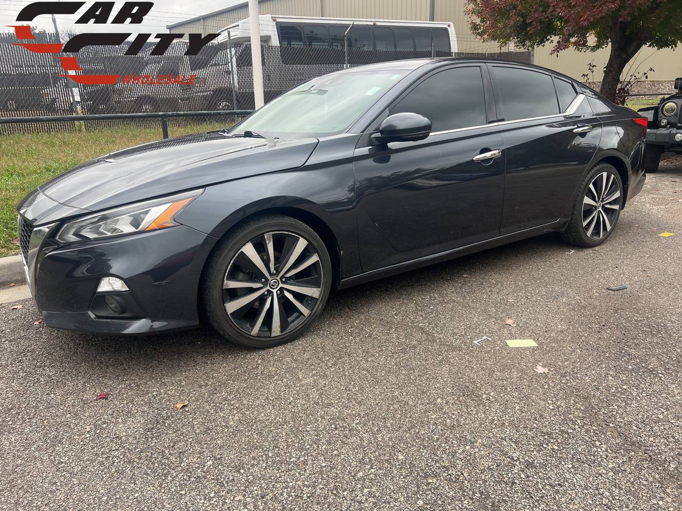 2019 Nissan Altima Platinum — Sedan — 78,421 mi — Shawnee, KS