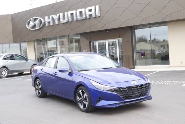 2023 Hyundai Elantra SEL — Sedan — 25,542 mi — Lansing, MI