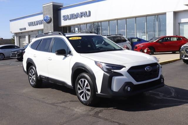 2025 Subaru Outback Premium — SUV — 5,233 mi — Lansing, MI
