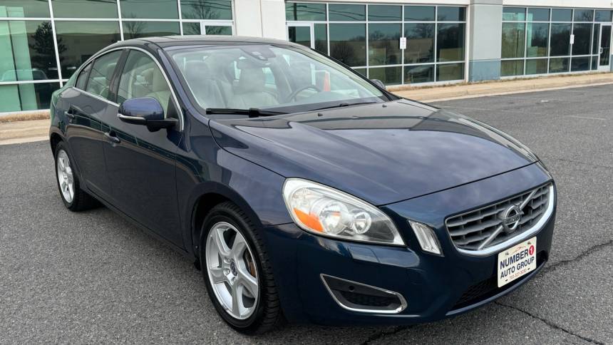 2013 Volvo S60 T5 — Sedan — 86,100 mi — Chantilly, VA