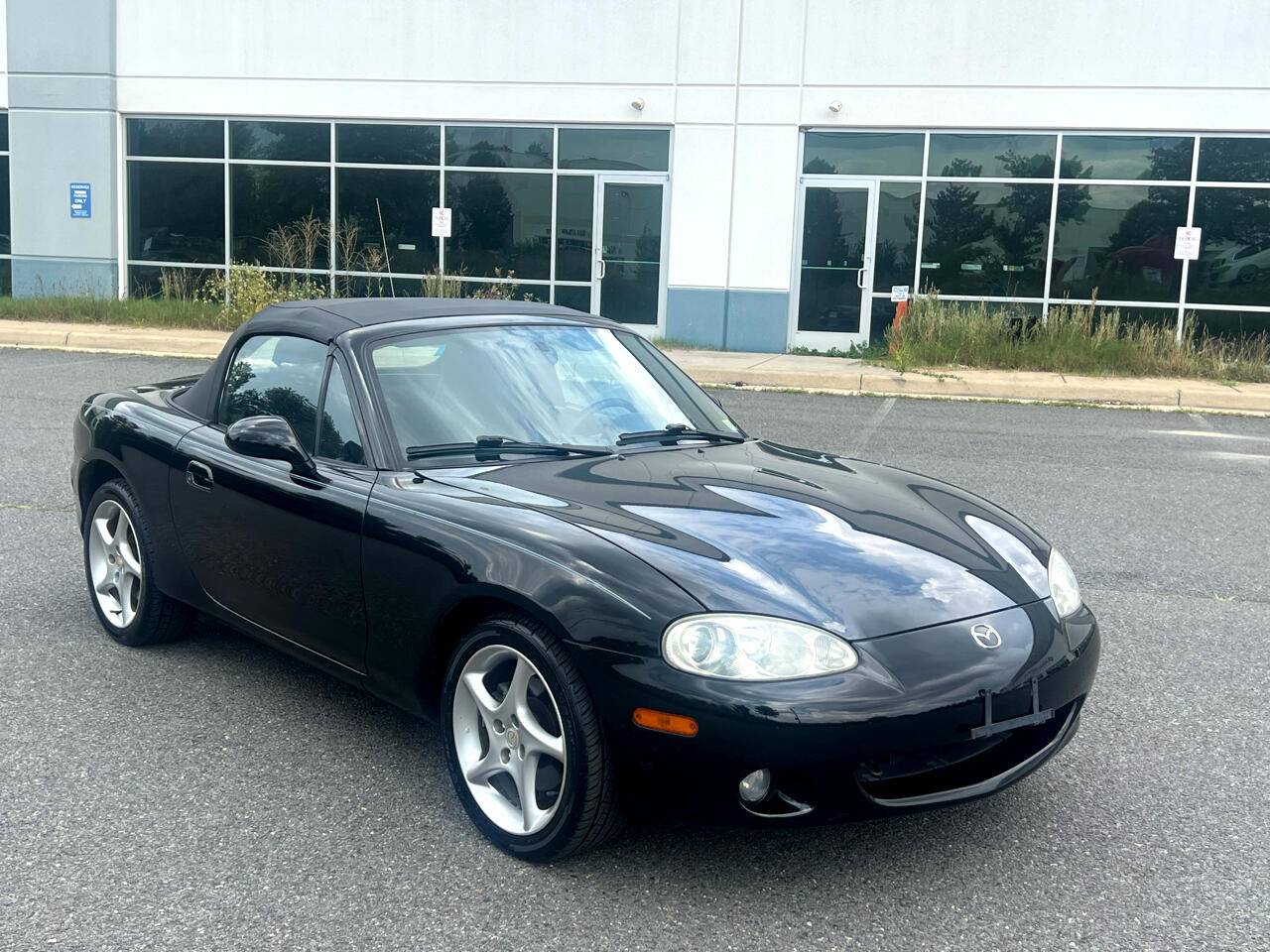 2003 Mazda MX-5 Miata Cloth — Convertible — 52,375 mi — Chantilly, VA