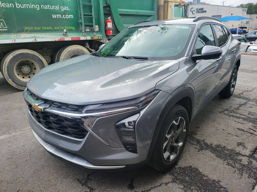 2025 Chevrolet Trax LT — SUV — 19,555 mi — Live Oak, TX