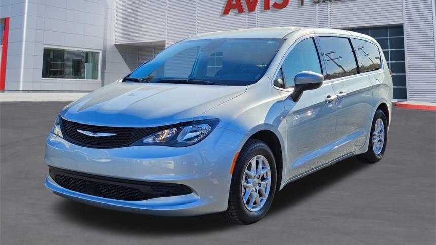 2023 Chrysler Voyager LX — Minivan — 65,002 mi — Live Oak, TX