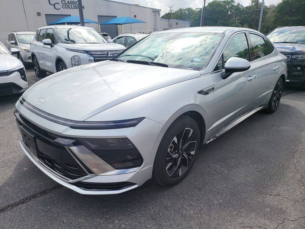 2025 Hyundai Sonata SEL — Sedan — 28,136 mi — Live Oak, TX