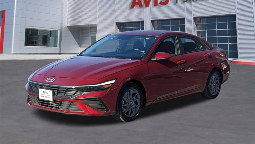 2024 Hyundai Elantra SEL — Sedan — 26,218 mi — Live Oak, TX