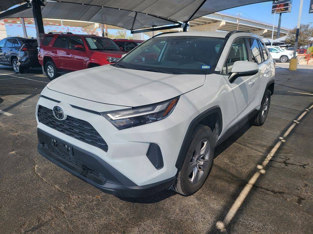 2025 Toyota RAV4 Hybrid XLE — SUV — 15,695 mi — Live Oak, TX