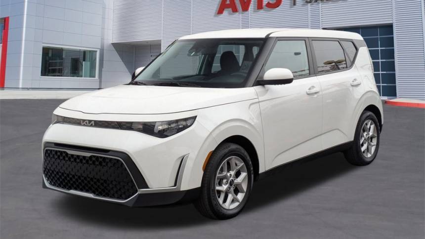 2023 Kia Soul LX — Hatchback — 26,640 mi — Live Oak, TX