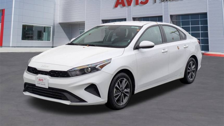 2023 Kia Forte LXS — Sedan — 32,323 mi — Live Oak, TX