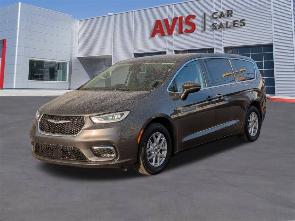 2023 Chrysler Pacifica Touring L — Minivan — 58,913 mi — Live Oak, TX
