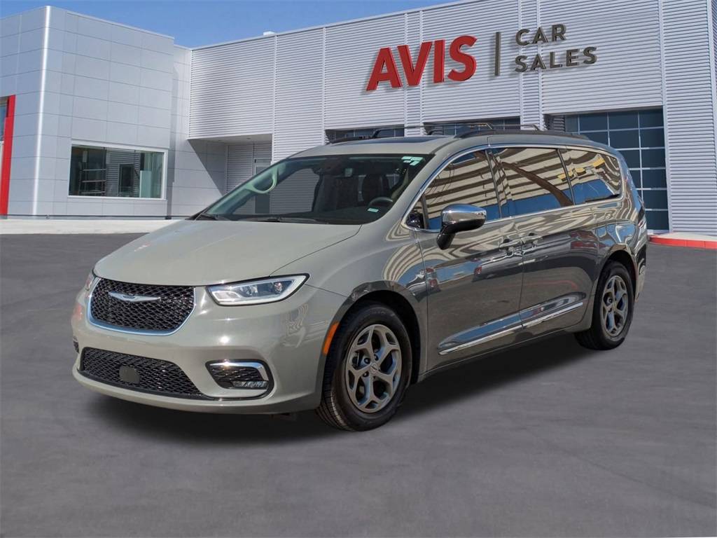 2023 Chrysler Pacifica Limited — Minivan — 64,828 mi — Live Oak, TX