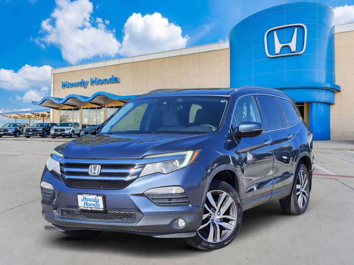 2016 Honda Pilot Touring — SUV — 118,056 mi — Austin, TX