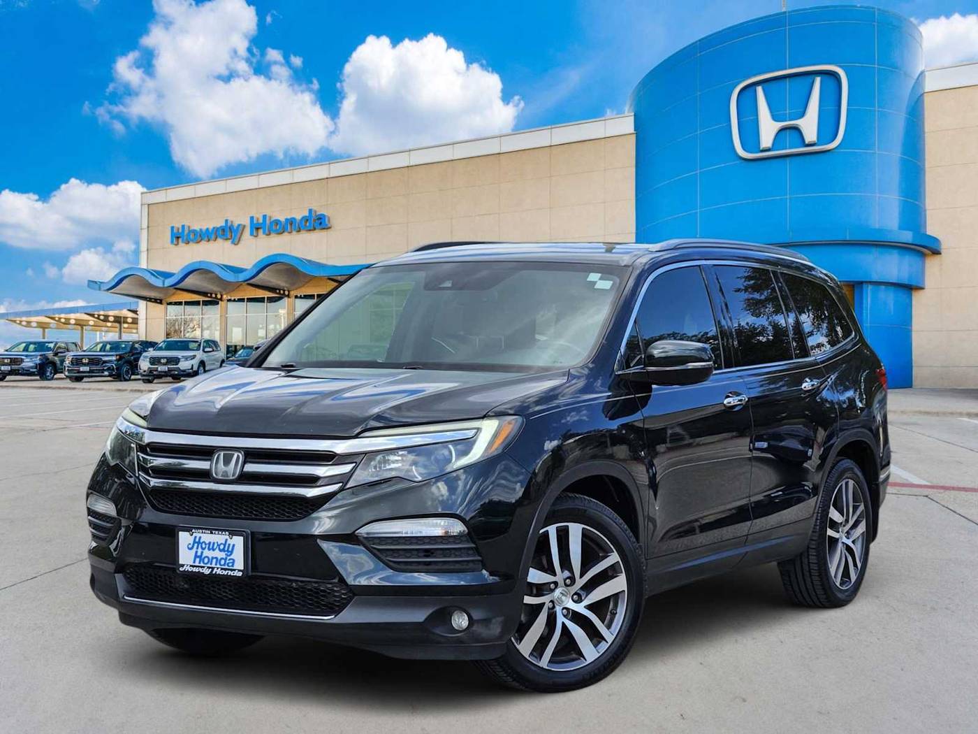 2017 Honda Pilot Touring — SUV — 119,220 mi — Austin, TX