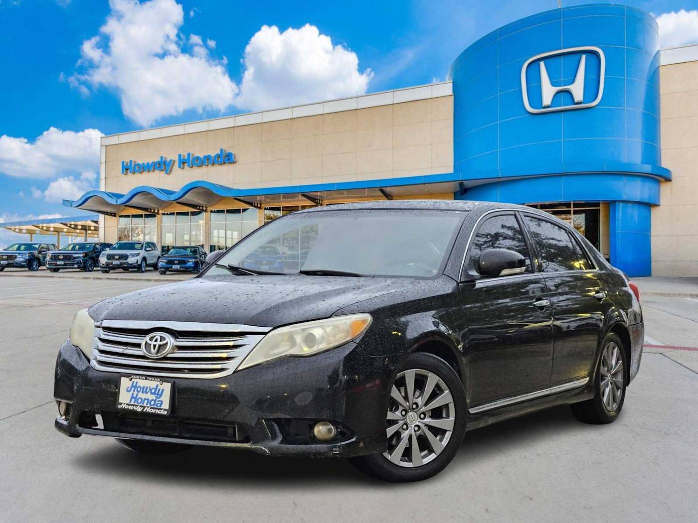 2011 Toyota Avalon Limited — Sedan — 236,372 mi — Austin, TX