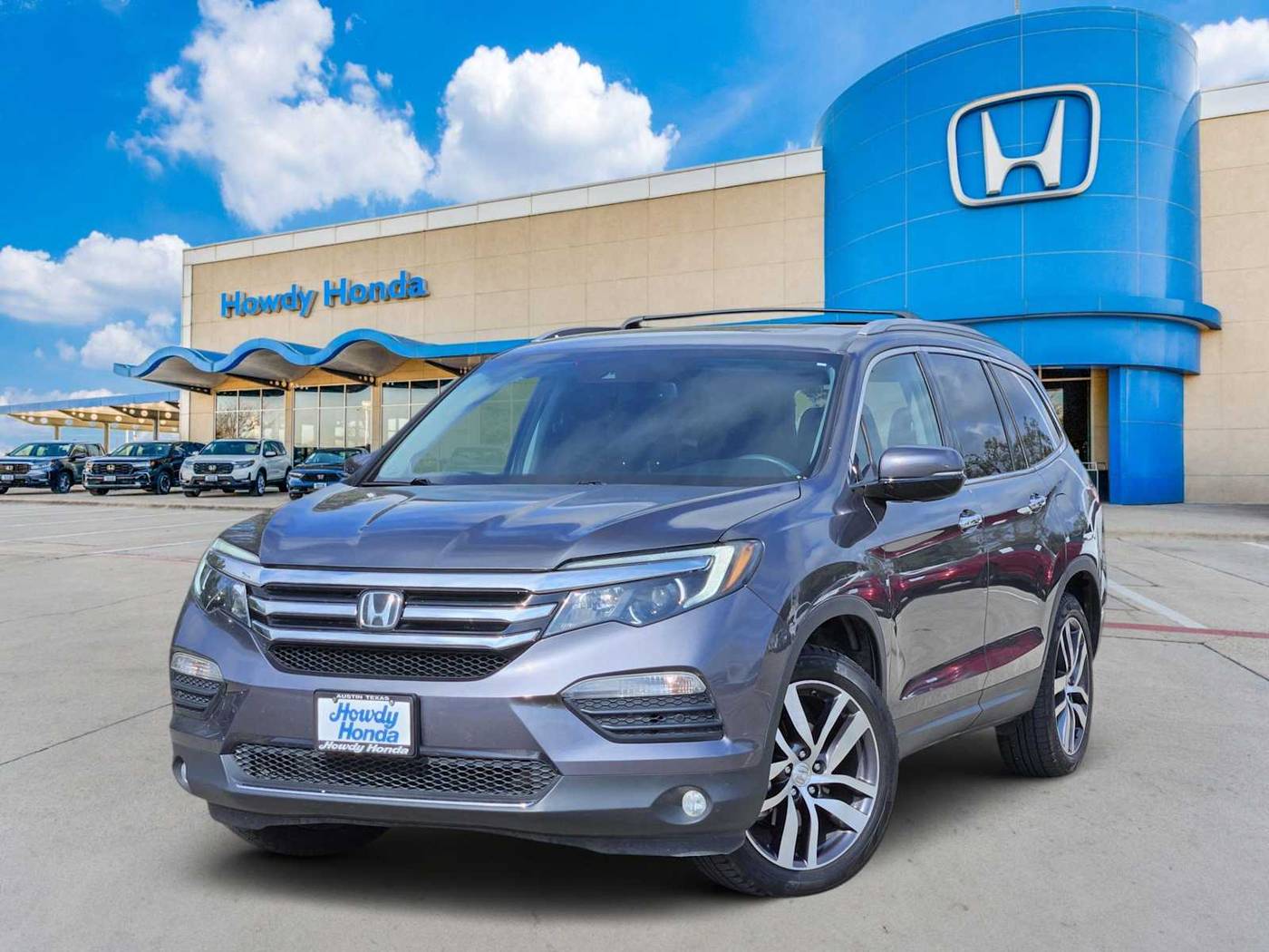 2017 Honda Pilot Touring — SUV — 87,595 mi — Austin, TX