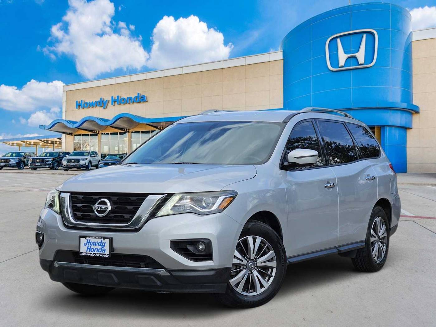 2020 Nissan Pathfinder SV — SUV — 83,429 mi — Austin, TX