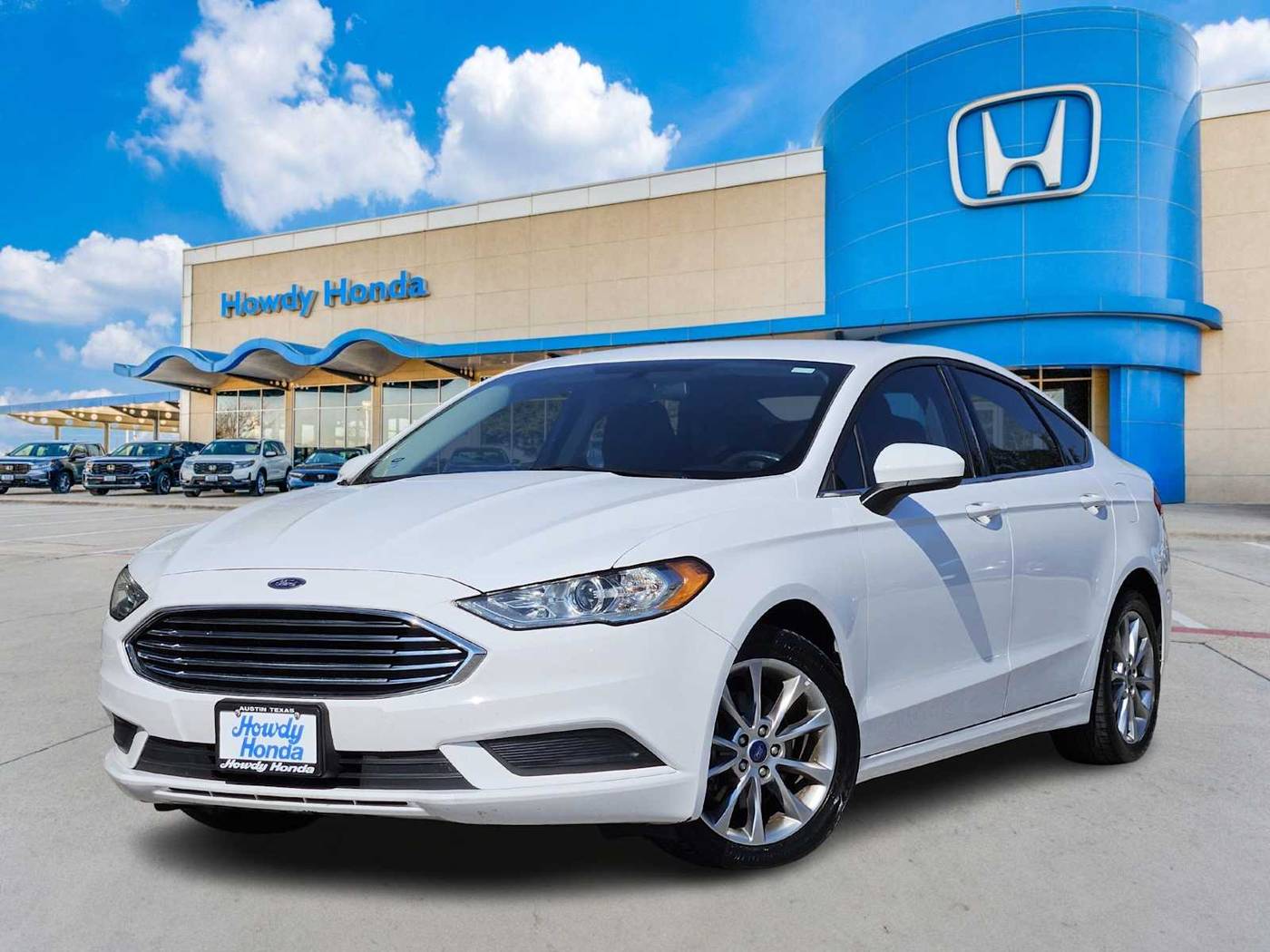 2017 Ford Fusion SE — Sedan — 76,235 mi — Austin, TX