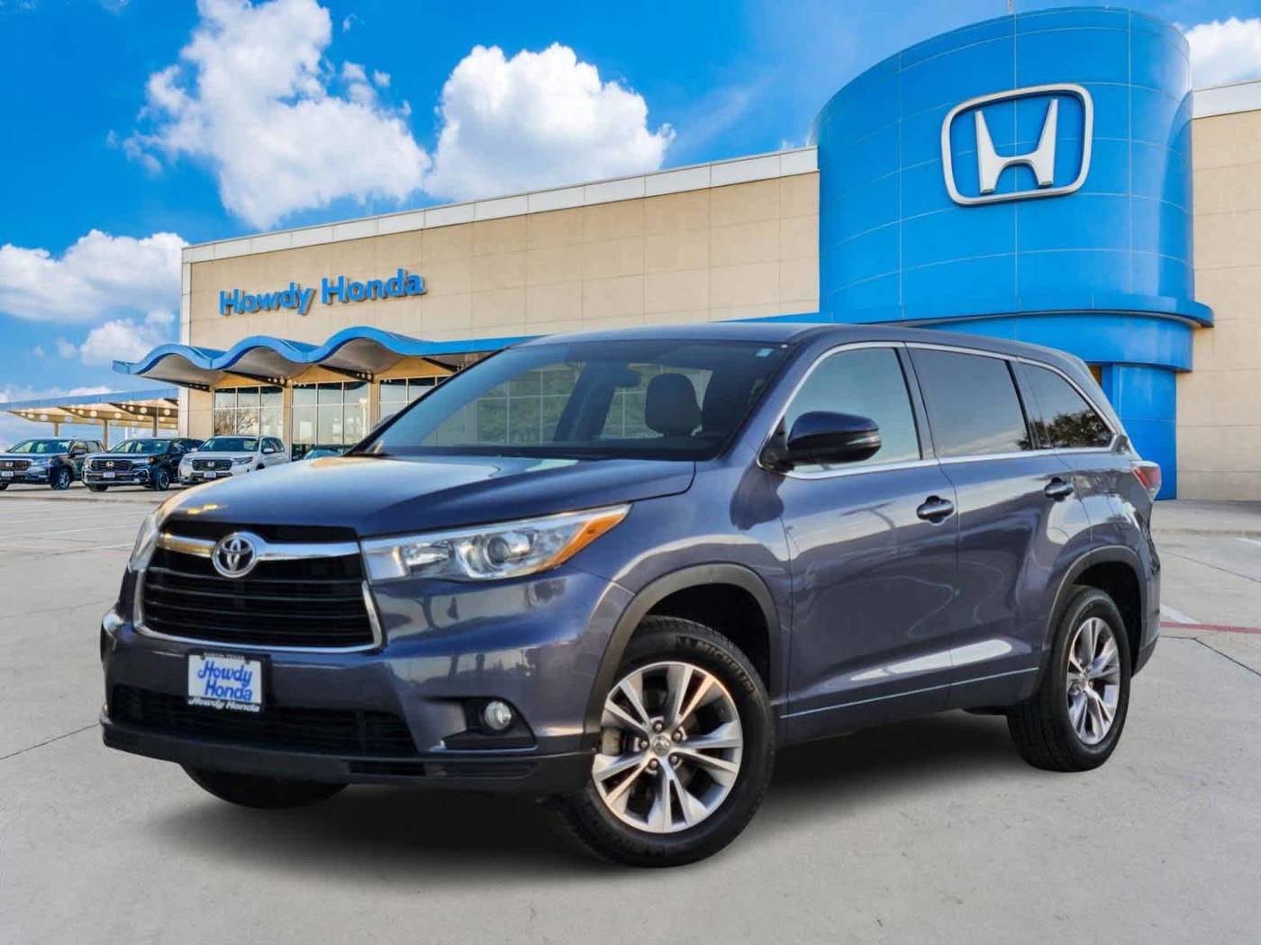 2015 Toyota Highlander LE V6 — SUV — 88,698 mi — Austin, TX