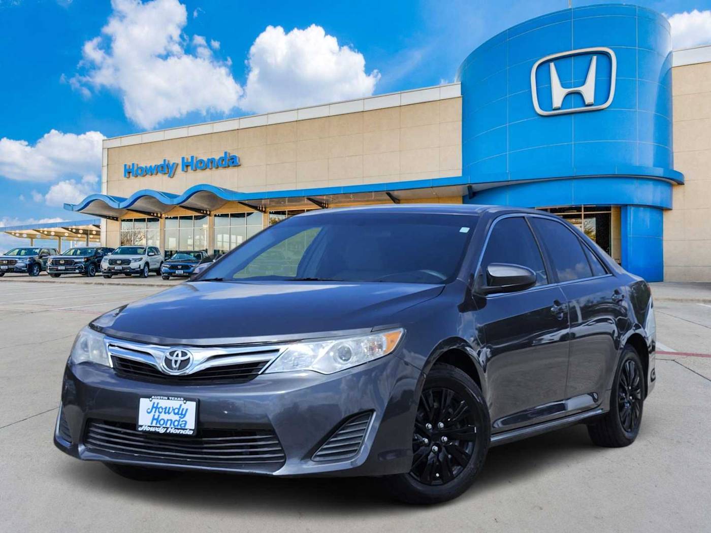 2014 Toyota Camry L — Sedan — 140,792 mi — Austin, TX
