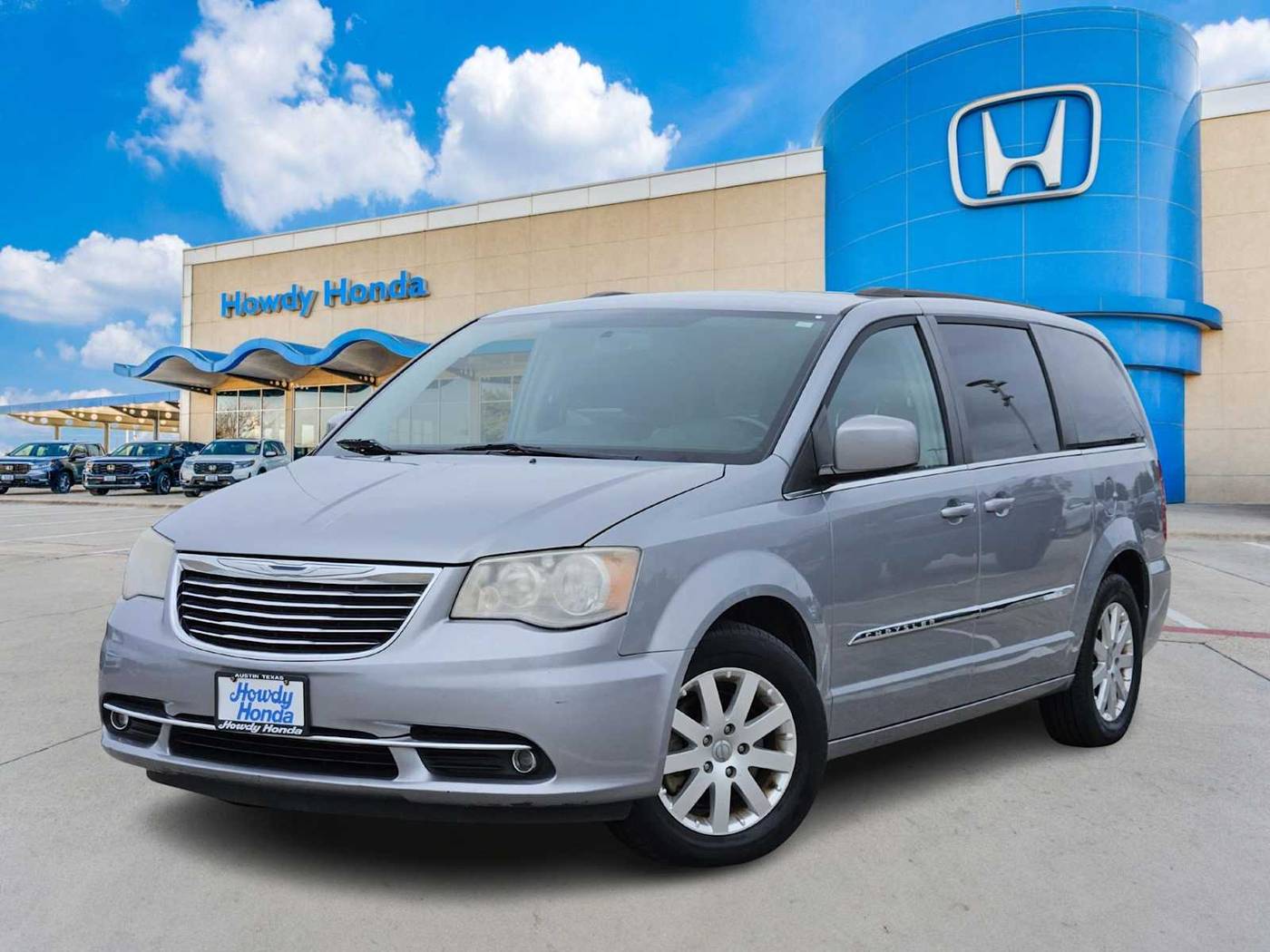 2014 Chrysler Town & Country Touring — Minivan — 87,569 mi — Austin, TX