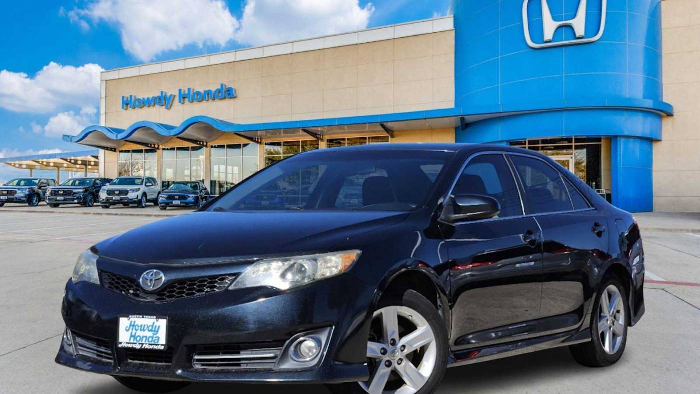 2013 Toyota Camry SE — Sedan — 155,710 mi — Austin, TX