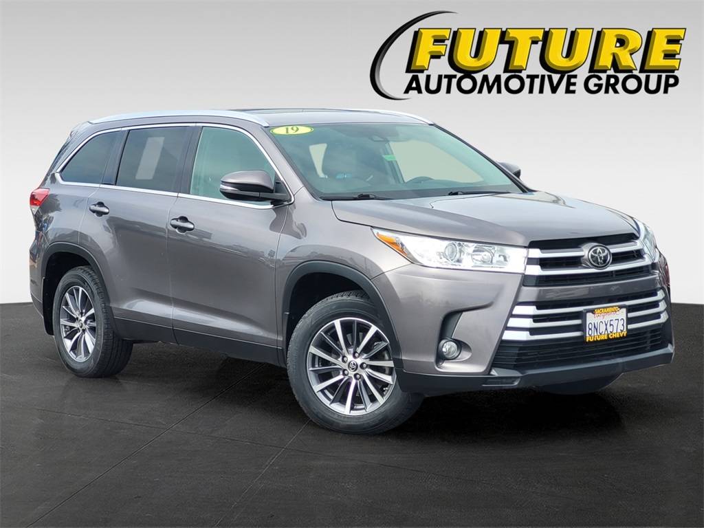 2019 Toyota Highlander XLE — SUV — 52,657 mi — Sacramento, CA
