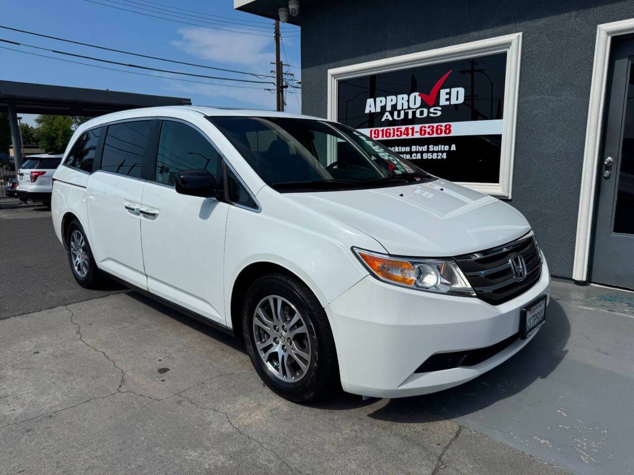 2011 Honda Odyssey EX-L — Minivan — 76,327 mi — Sacramento, CA