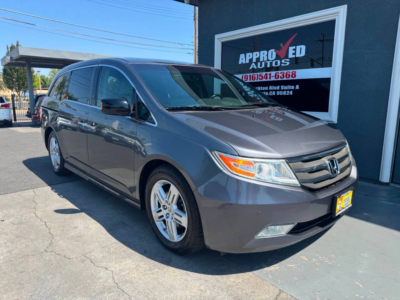 2012 Honda Odyssey Touring — Minivan — 166,181 mi — Sacramento, CA