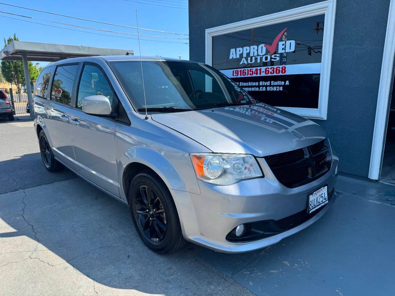 2019 Dodge Grand Caravan SXT — Minivan — 126,104 mi — Sacramento, CA