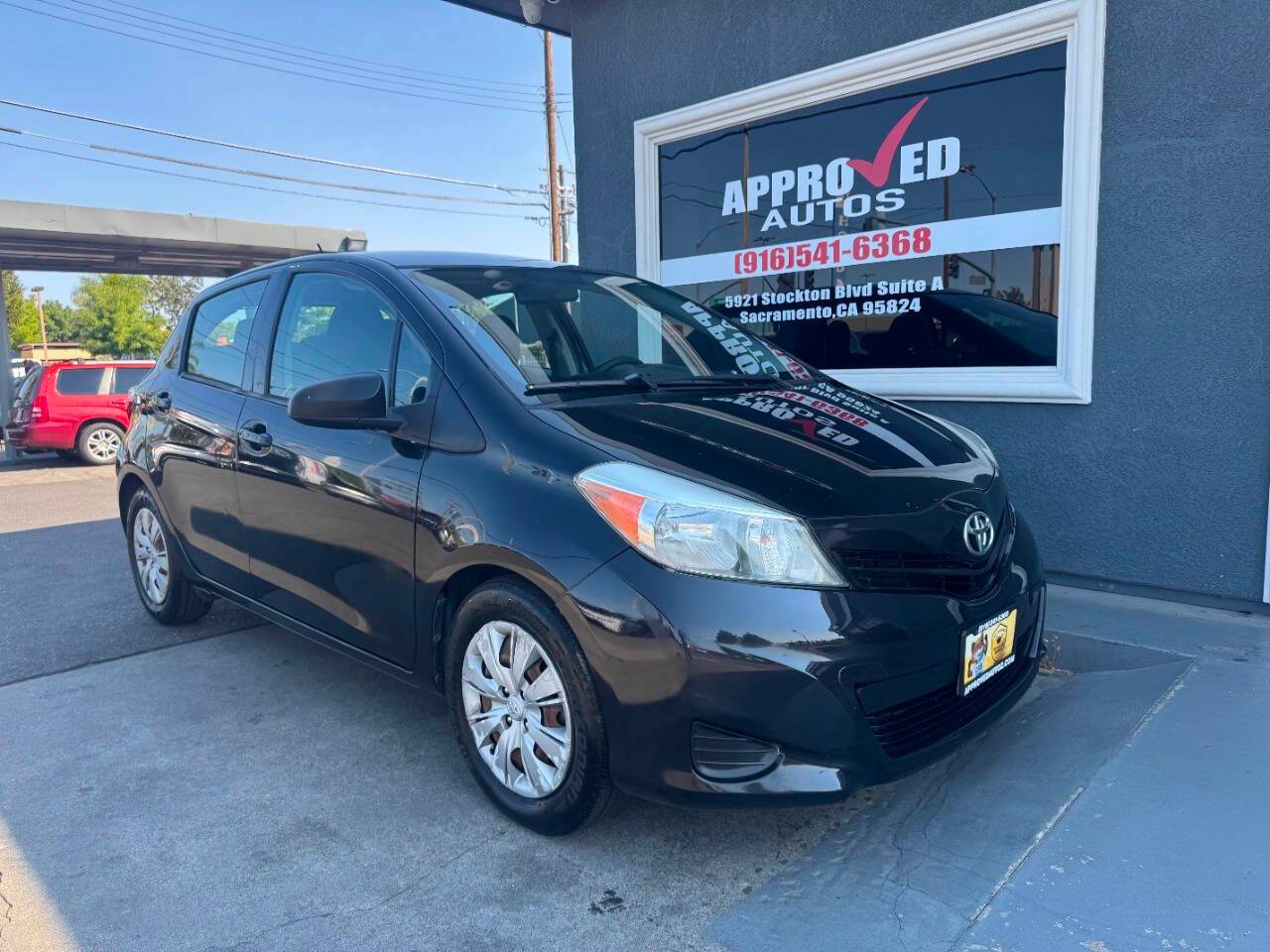2014 Toyota Yaris LE — Hatchback — 146,230 mi — Sacramento, CA