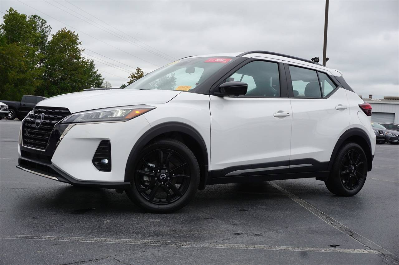 2023 Nissan Kicks SR — SUV — 9,824 mi — Lithia Springs, GA