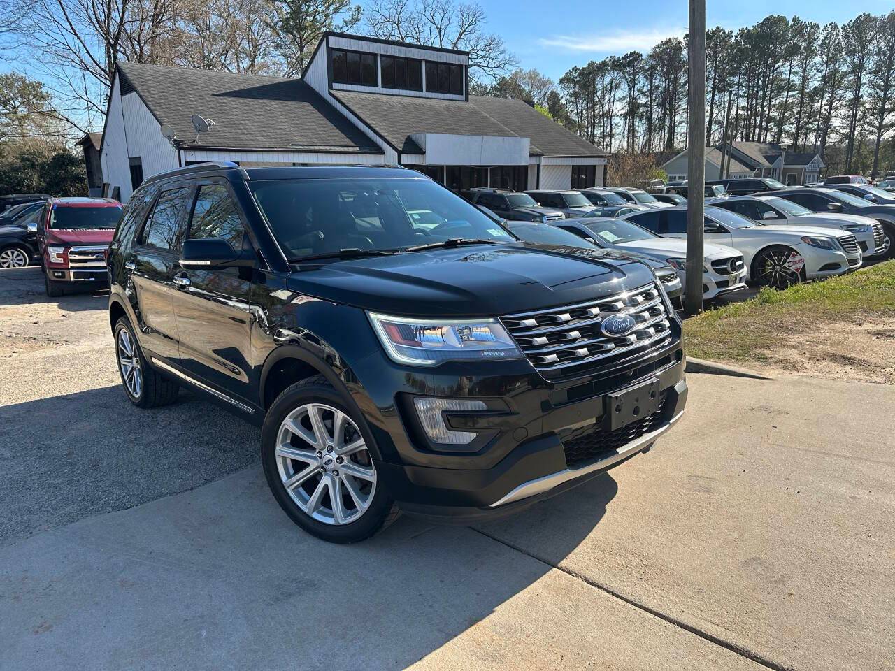 2017 Ford Explorer Limited — SUV — 106,701 mi — Snellville, GA